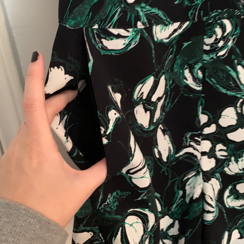 Club Monaco “Krishel” Romper - Picture 7 of 10